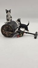 Leonardo Vintage Cat Ornament Black And White Cats Playing On Roller