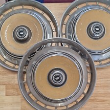 COLLECTABLE VINTAGE/CLASSIC FORD GRANADA/CONSUL CAR WHEEL TRIMS TAN HUB CAPS x3 