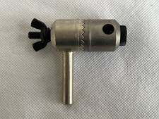 Clansman Larkspur Radio Racal Antenna Angle Adaptor, 666-001-100 [CL14B]