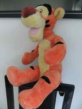 12" DISNEY STORE WINNIE THE