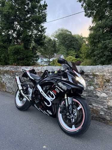 Suzuki gsx 600 k7 - gsx-r,