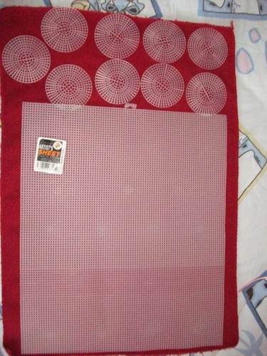Darice plastic mesh - x,