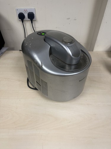 Ice cream soft serve maker - cream,