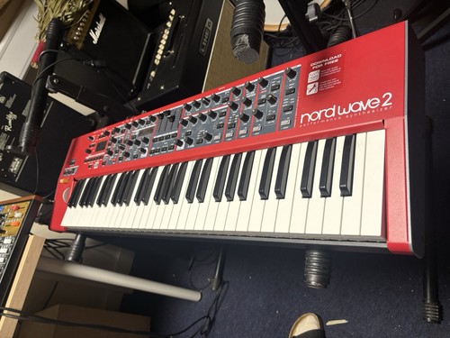 Nord wave synthesiser - wave, key