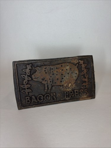 Cast iron bacon press wood - cast,