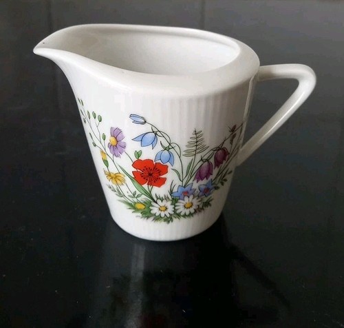 Small milk jug creamer - milk, jug/creamer