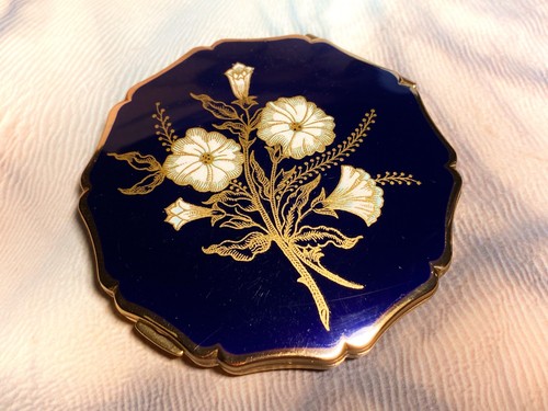 Queen floral white blue - queen,