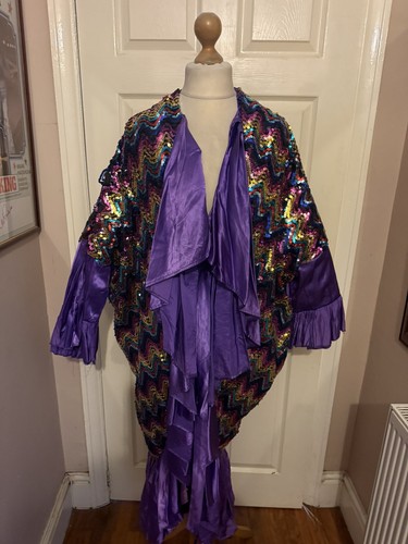 Adult original pantomime - adult,