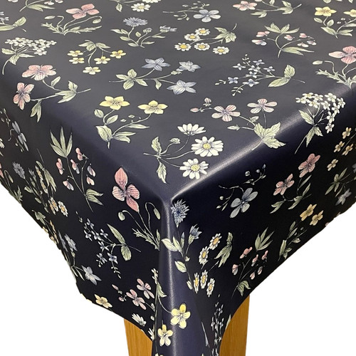 Wipeable tablecloth pretty - wipeable,