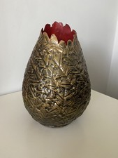 Metal Textured Leaf Design