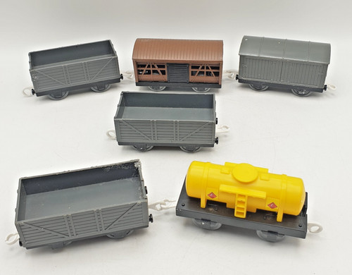 Tomy trackmaster early 2000s - tomy,