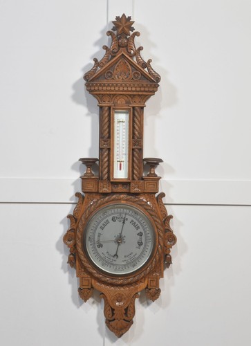 Carved oak wall - carved, banjo