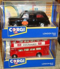 CORGI - LONDON TRANSPORT RED