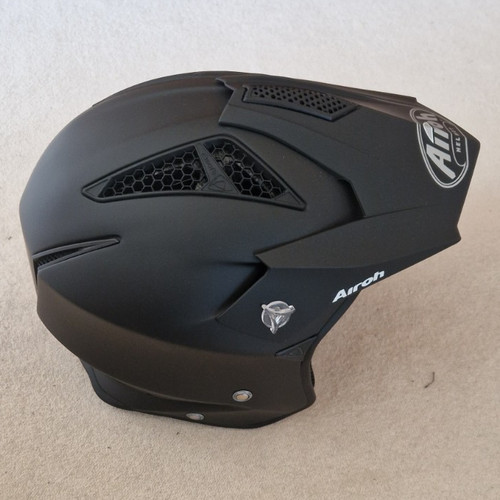 Airoh trr matt black helmet - matt,
