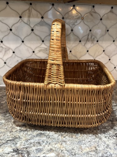 Vintage large french rattan - large,