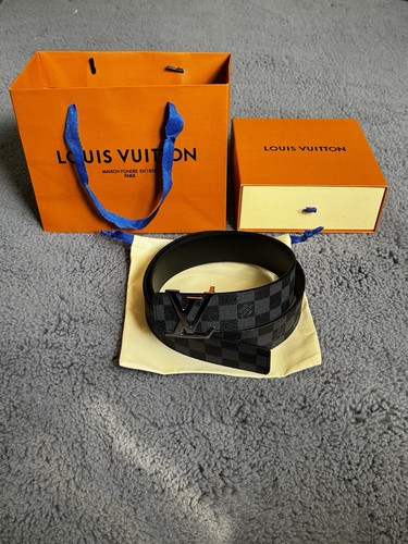 Louis vuitton initial - louis, 40mm