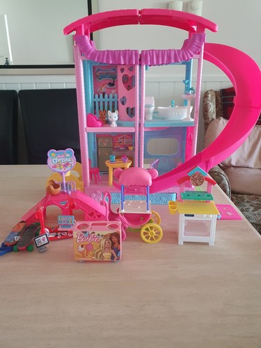 Barbie chelsea house - chelsea, bundle