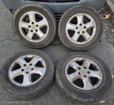 Vivaro Trafic Primastar 2001-2014 alloy wheels. 2 tyres need replacing (1 flat)