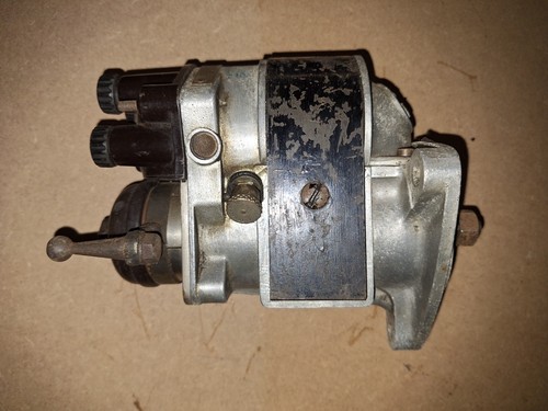 Early vintage car - early, bth