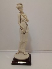 Giuseppe Armani Figurine Lady