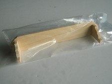 (M19) 1/12TH SCALE DOLLS HOUSE