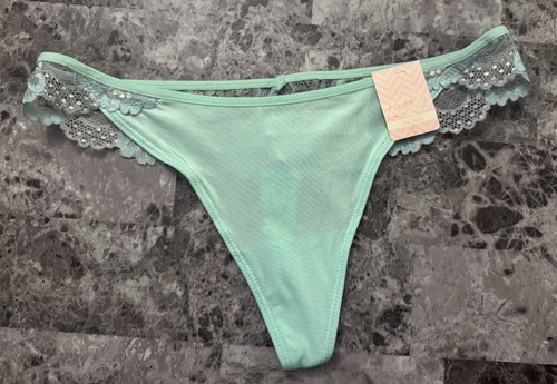 Nwt nwd candie large - nwt,