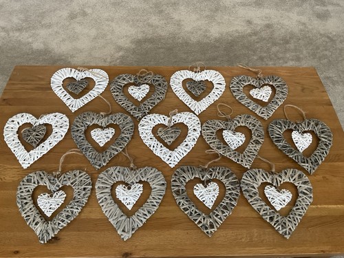Wicker hanging hearts 24cm - 13,