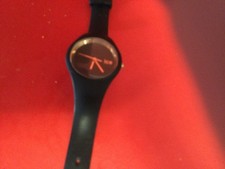 ladies ice watch black and gold, excellent condition no marks. Very stylish watc