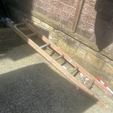 4-5ft Wooden Ladder With Metal
