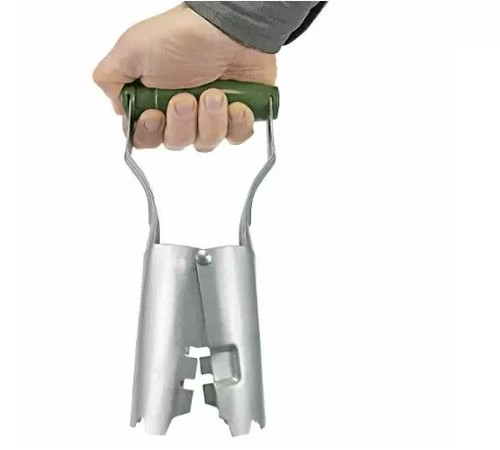 Hand bulb planter - bulb, soil