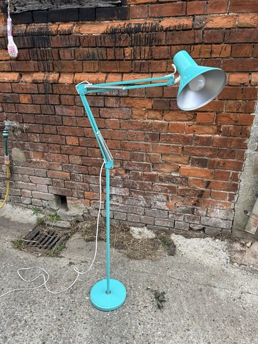 Danish light hcf angle - light,