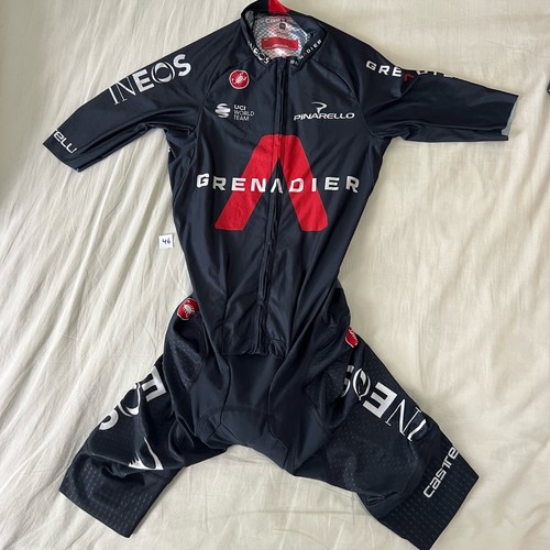 Tom pidcocks castelli ineos - castelli,