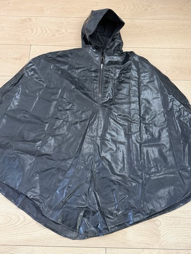 Rubber cape rain cape rain