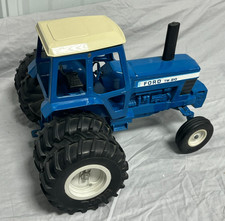 FORD TW-20 Tractor Rear Duals