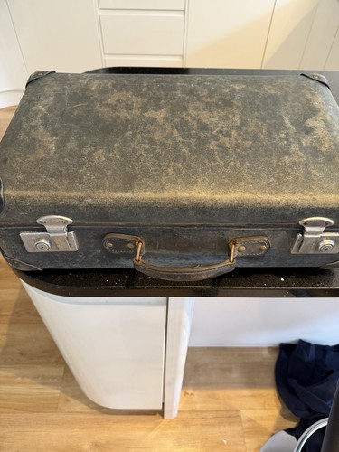 Vintage suitcase globe - vintage, suitcase,