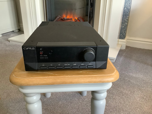 Cyrus pre vs2 amplifier - cyrus,