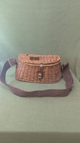 Vintage wicker fishing creel - vintage,