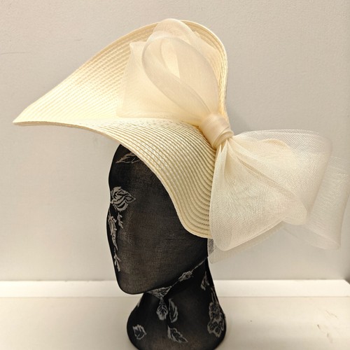 Ivory large straw fascinator - large,
