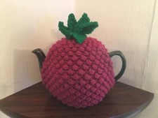New Raspberry hand knitted tea