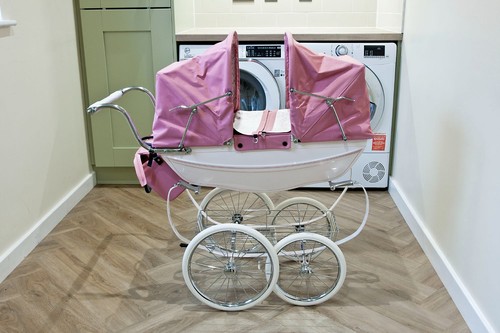 Dolls pram oberon 2008 vintage - pram,