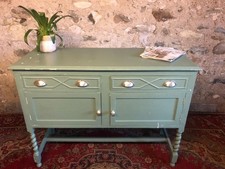 VINTAGE SHABBY CHIC SIDEBOARD
