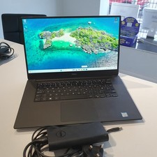 Dell XPS 15 9560 15.6" FAST 4K Laptop i5-7700HQ  224gb ssd hard drive 8gb ram