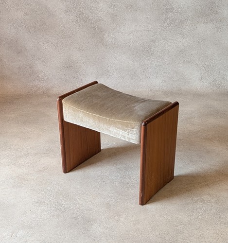 Mid century teak 1970s - mid,