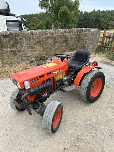 Kubota b7100 4wd - kubota, compact