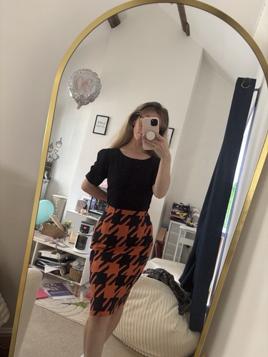 Fee vibrant black orange - vibrant, black&