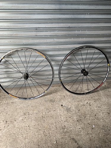 Mavic aksium race 700c - race, road