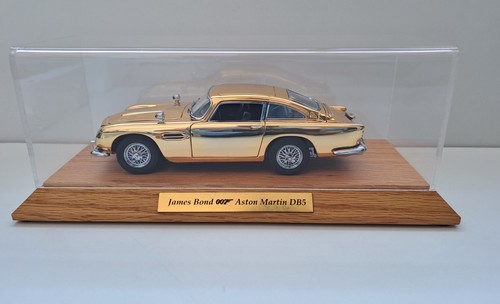 Danbury mint aston - mint,