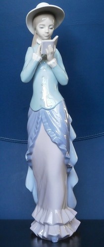 Lladro lady reading book - lladro, book"