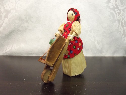Vintage corn husk doll - corn, w