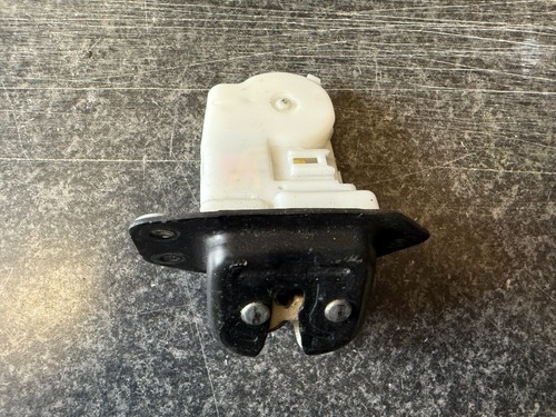 Nissan note e11 5 door - 06-12,